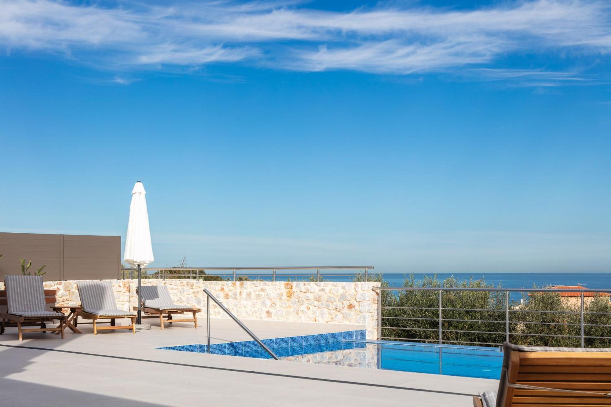 Oinolithos Luxury Villas Каламаки Экстерьер фото